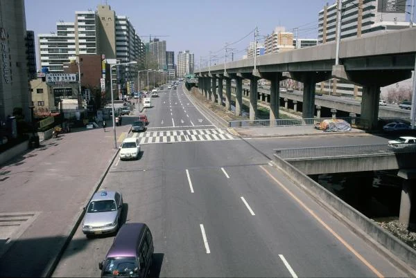 Road and railway toward Sindorim