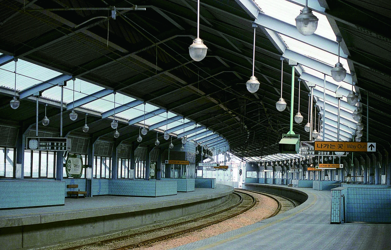 昔の九老工団駅ホーム